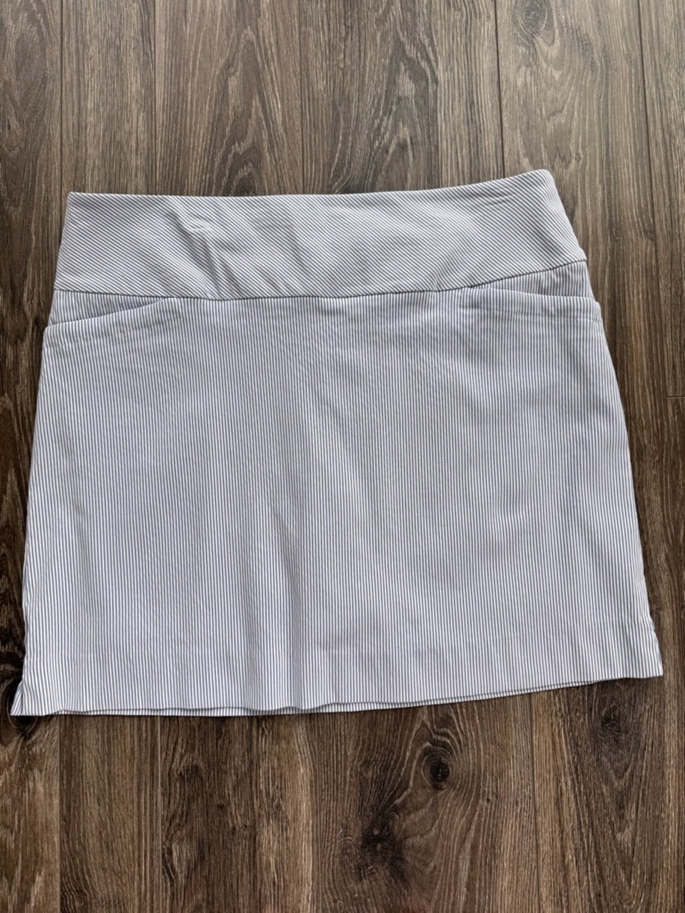 SC&Co skort pinstripe